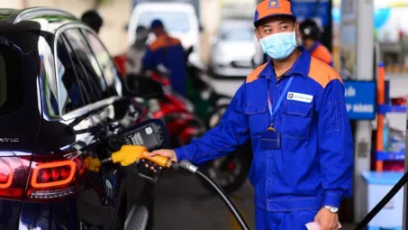 Kỳ điều hành giá xăng dầu ngày 30/7/2026: Xăng E10 vượt ngưỡng 22.000 đồng/lít