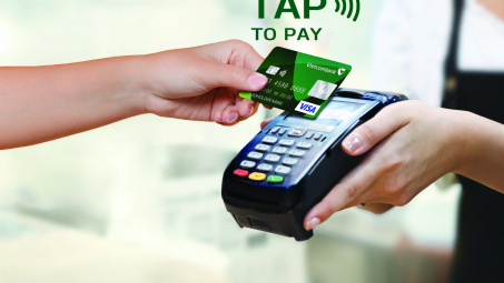 Phát triển dịch vụ thanh toán thẻ tại ngân hàng TMCP Ngoại thương Việt Nam - Chi nhánh Móng Cái
