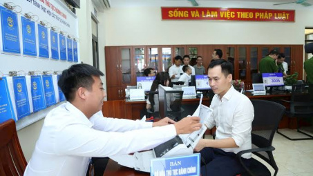 Các Bộ hoàn thành việc sắp xếp tổ chức bộ máy gắn với phân cấp, phân quyền trong tháng 10/2026