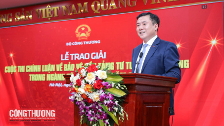 Thứ trưởng Nguyễn Sinh Nhật Tân: Bảo vệ nền tảng tư tưởng của Đảng không chỉ là yêu cầu về chính trị tư tưởng, mà cần được cụ thể hóa bằng cách làm thiết thực
