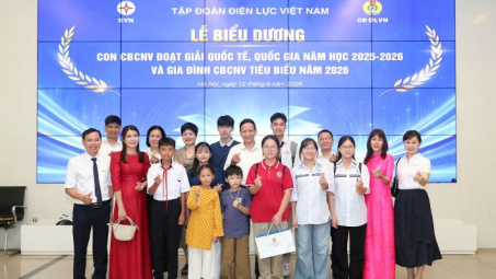 EVNGENCO1: 2 gia đình tiêu biểu và 5 học sinh đạt giải Quốc gia được vinh danh cấp Tập đoàn năm 2026