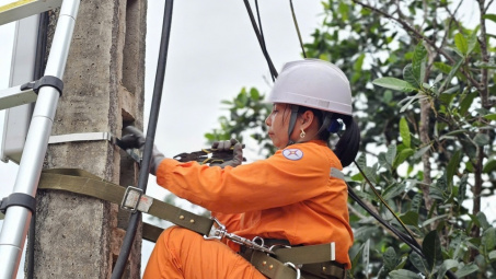 Nữ CBCNV ngành Điện: Không có nghề nào dành riêng cho nam giới