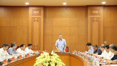 Nghị quyết của Bộ Chính trị về Chiến lược công tác tư tưởng trong bối cảnh mới