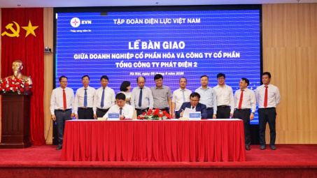 Bàn giao doanh nghiệp cổ phần hoá và Công ty cổ phần Tổng công ty Phát điện 2