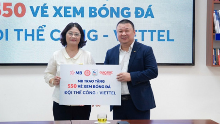 MB cùng Thể Công - Viettel đưa bóng đá đỉnh cao đến học sinh