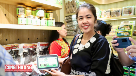 “Sức sống hàng Việt” số 13: Đưa hương vị Cao Bằng đến gần người tiêu dùng Thủ đô