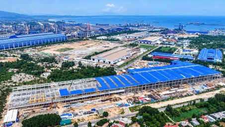 Nhà máy sản xuất ray và thép đặc biệt của Hòa Phát đã hoàn thành gần 70% tiến độ dự án