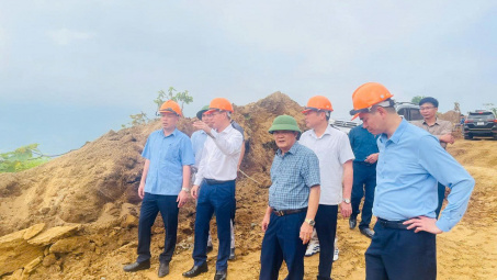 Tổng Giám đốc Apatit Việt Nam kiểm tra tiến độ tại Khai trường 19