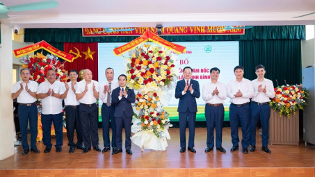 Trao Quyết định bổ nhiệm tân Tổng Giám đốc NIFERCO Trần Thắng