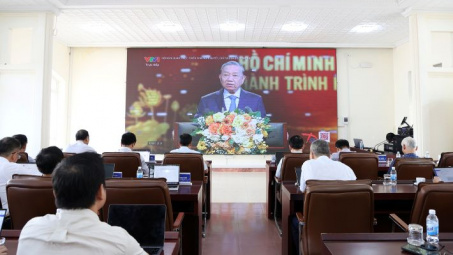 Đảng ủy EVNNPT tham dự Hội nghị toàn quốc quán triệt và triển khai thực hiện một số Nghị quyết, Chỉ thị của Bộ Chính trị