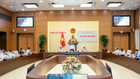 Ủy ban Thường vụ Quốc hội đánh giá cao nỗ lực, trách nhiệm của Chính phủ trong tổng rà soát hệ thống văn bản quy phạm pháp luật