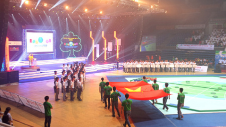 Chung kết Robocon 2013 vào cuộc