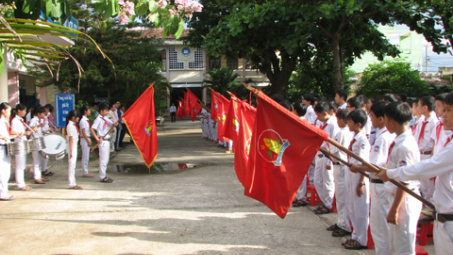 Thi tìm hiểu kiến thức tiết kiệm điện trong học đường