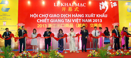 Khai mạc Hội chợ giao dịch hàng  XK Chiết Giang