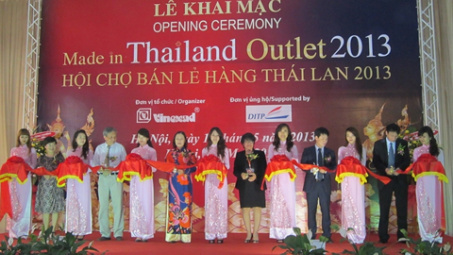 Khai mạc Hội chợ bán lẻ hàng Thái Lan 2013 