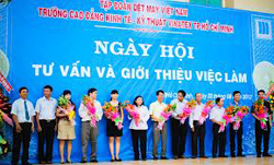Thông báo tuyển sinh của Trường CĐ Kinh tế Kỹ thuật Vinatex Tp. HCM