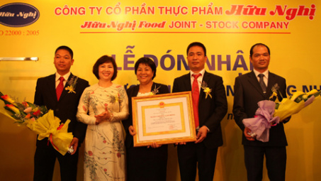 Công ty CP Thực phẩm Hữu Nghị đón nhận Huân chương Lao động hạng Nhì