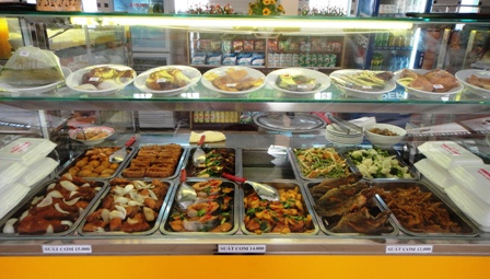 "Suất ăn đem về tiện lợi" của Phong Phú