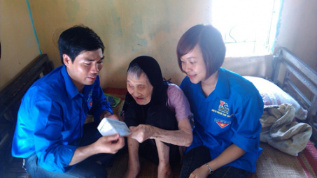 Khe Chàm sôi nổi hoạt động "đền ơn đáp nghĩa"