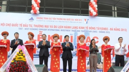 Khai mạc Hội chợ Quốc tế hành lang kinh tế Đông Tây