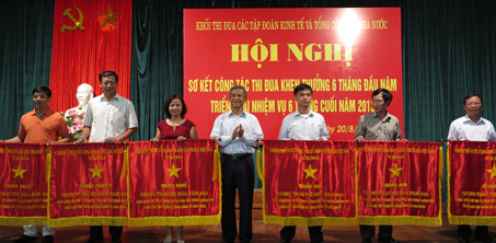 Sơ kết Khối thi đua các tập đoàn, tổng công ty Nhà nước