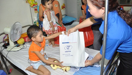 Vinatex: Vui Trung thu, chia sẻ yêu thương