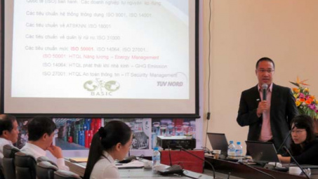 Ngành Hóa chất: Thúc đẩy các hoạt động nâng cao năng suất, chất lượng sản phẩm