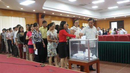 Bộ Công Thương chung tay ủng hộ miền Trung