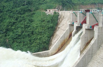 Thủy điện và bài toán sinh kế cho người dân