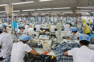Dệt May Việt Nam xuất khẩu gần 15 tỷ USD trong 9 tháng đầu năm 2013