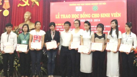 20 sinh viên xuất sắc nhận học bổng Đạm Cà Mau - Hạt Ngọc Mùa Vàng
