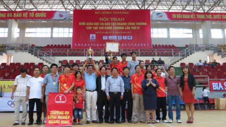 Bế mạc Hội thao Khối GD-ĐT ngành Công Thương lần thứ VI – Cúp Tạp chí Công Thương 2013