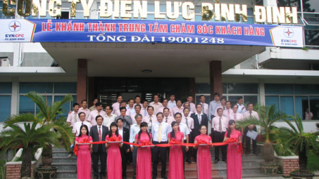 PC Bình Định khánh thành Trung tâm chăm sóc khách hàng tổng đài 19001248