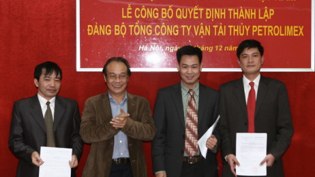 Công bố quyết định thành lập Đảng bộ Tổng công ty Vận tải Thủy Petrolimex