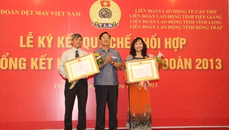 Công đoàn Dệt May VN: Bảo vệ quyền, lợi ích hợp pháp của CNVC LĐ