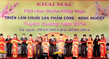 Tuyên Quang: Khai mạc Hội chợ Xuân Giáp Ngọ và Triển lãm chuỗi sản phẩm công- nông nghiệp năm 2014