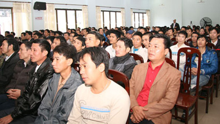 Than Quang Hanh chăm lo Tết chu đáo cho công nhân