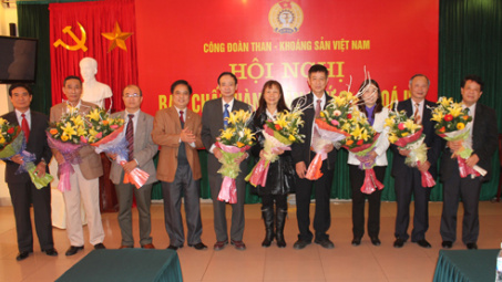 Hội nghị BCH lần thứ 3 - khoá IV Công đoàn Than - Khoáng sản Việt Nam