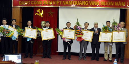 TCT Khoáng sản: 6 nhóm giải pháp quản lý để hoàn thành kế hoạch sản xuất kinh doanh năm 2014