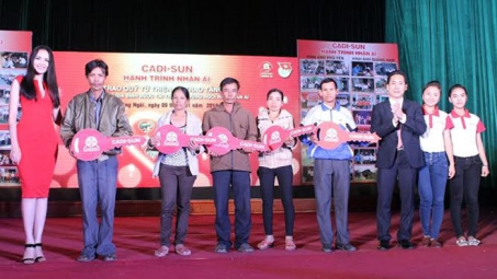 CADI-SUN mang xuân ấm áp về cho các gia đình nghèo
