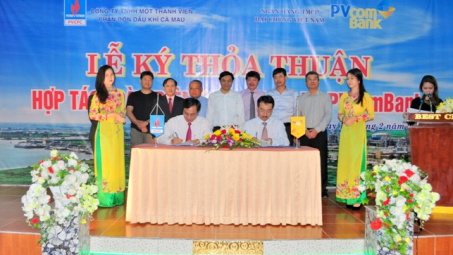 PVcomBank ký thỏa thuận hợp tác toàn diện với PVCFC