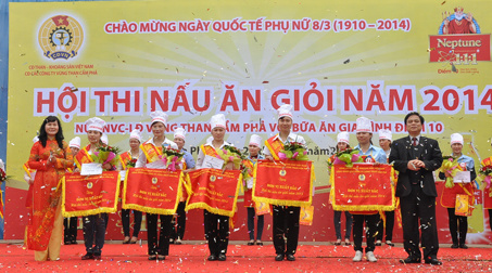 Sôi nổi Hội thi nấu ăn giỏi năm 2014 cụm Cẩm Phả