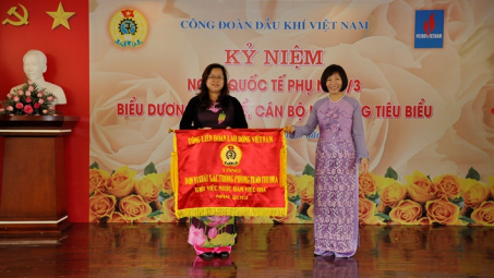 Công đoàn Dầu khí Việt Nam biểu dương cán bộ nữ công tiêu biểu