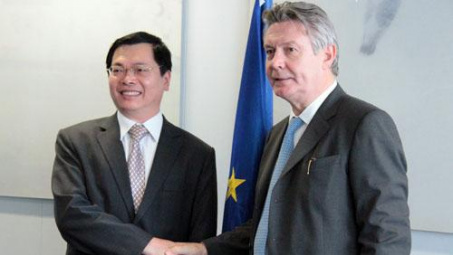 Cao ủy Thương mại EU thăm Việt Nam