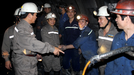 Chủ tịch Công đoàn TKV thăm, kiểm tra tình hình sản xuất của Công ty than Mạo Khê