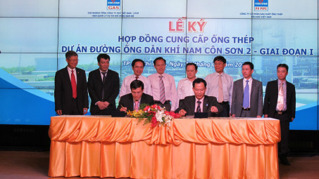 Ký 2 hợp đồng quan trọng Dự án Nam Côn Sơn 2