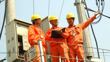 EVN thông báo tình hình hoạt động đầu tư xây dựng và SXKD tháng 4/2014