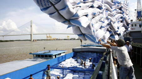 Giá gạo châu Á diễn biến trái chiều trong tháng Tư
