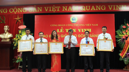 Công đoàn Công Thương Việt Nam tổ chức Lễ tuyên dương Lao động giỏi – Lao động sáng tạo 