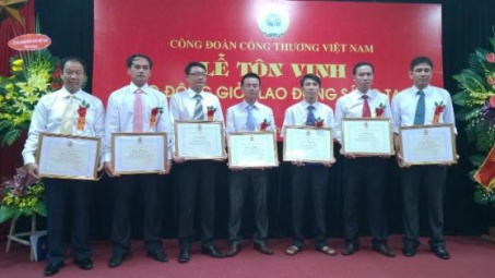 Công đoàn Xăng dầu Việt Nam tổ chức gặp mặt "Lao động giỏi, lao động sáng tạo" năm 2013